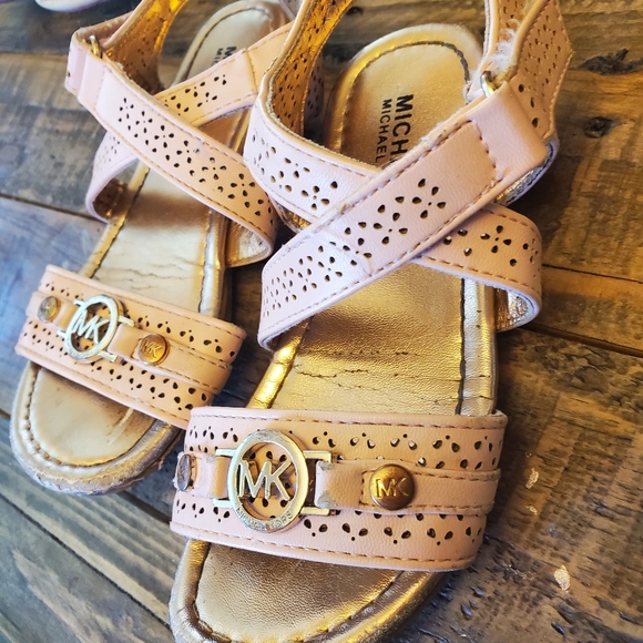 Sandle bundle - Picture 5 of 5